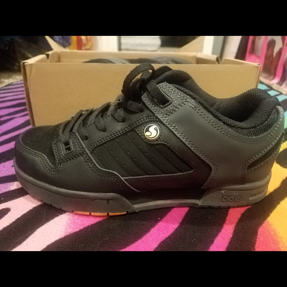 Dvs shoes black and grey size 7.5